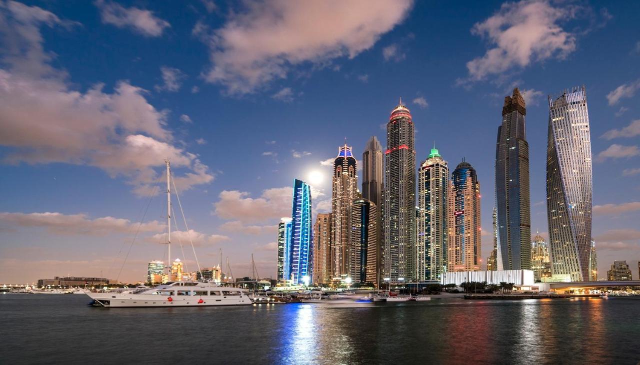 Дубай океан. Ocean heights Dubai. Ocean heights эмираты. Dubai Marina ja Ocean. Dubai huge Bob.